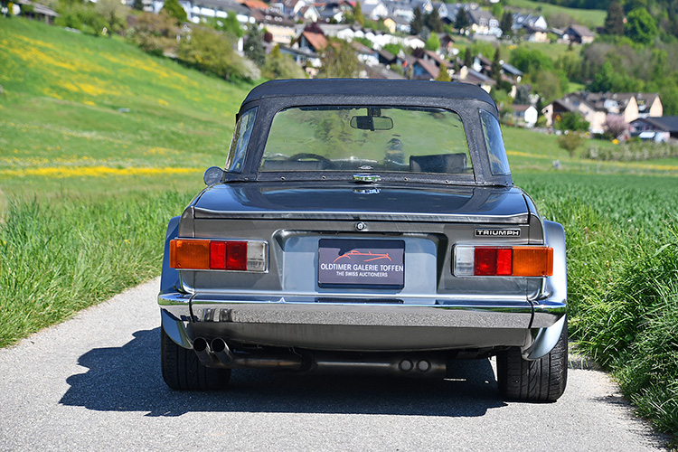 Triumph TR6_15